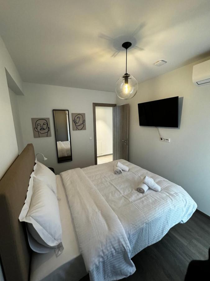 Icon Urban Living Trikala Bed & Breakfast Exterior photo